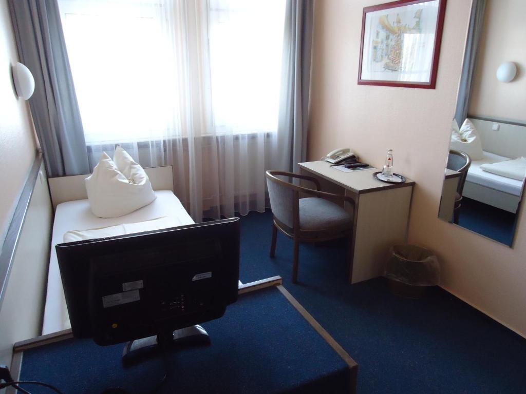 Hotel Und Rasthof Avus Berlin Cameră foto